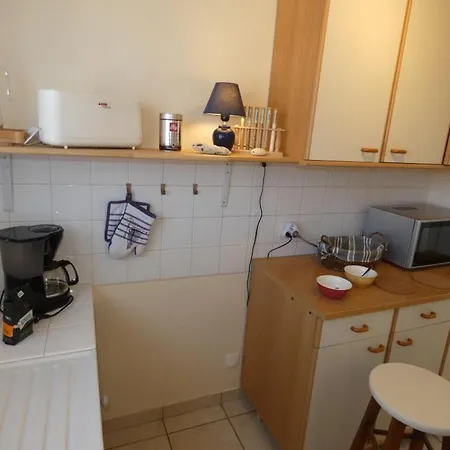 Confort 2 Ch. - Sud - Balcon Sud, Parking - Acces Direct Plage- 6 Pers. - Fr-1-540-4 Apartment