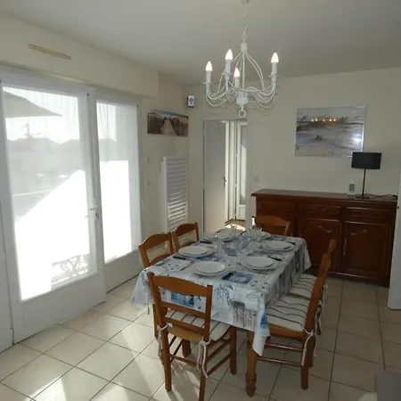 Confort 2 Ch. - Sud - Balcon Sud, Parking - Acces Direct Plage- 6 Pers. - Fr-1-540-4 Apartment